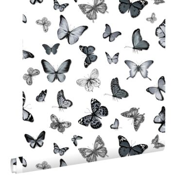 tapet fjärilar svart och vitt av ESTAhome